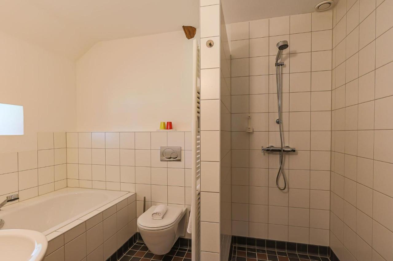 Erfgoed Rikkerda Apartamento Lutjegast Exterior foto
